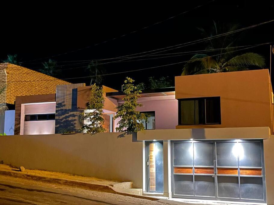 فيلا Casa Kamila En El Centro De تودوس سانتوس المظهر الخارجي الصورة